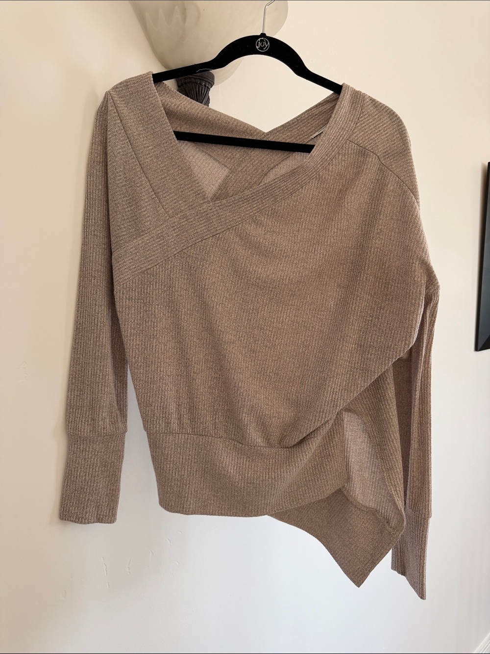 Stella & Dot Taupe Off-the-Shoulder Ribbed Sweater